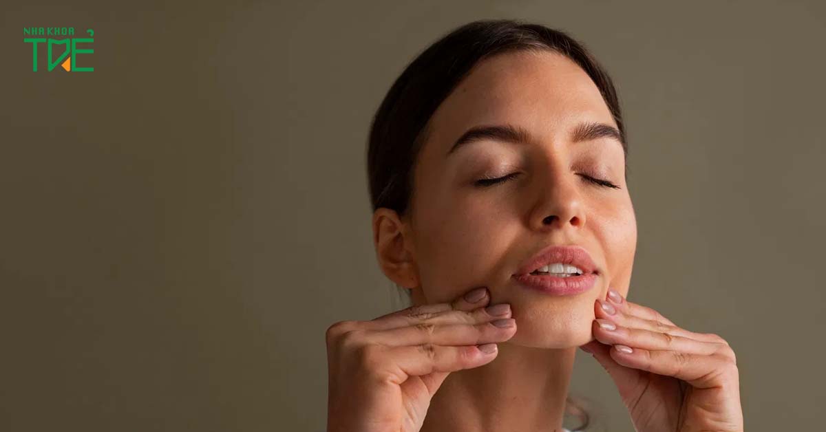 Bài tập đóng mở miệng giúp kiểm soát cơ hàm